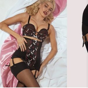 Bettie page pinup girdle smoking blaze NwOT size US10 black red pink bow front